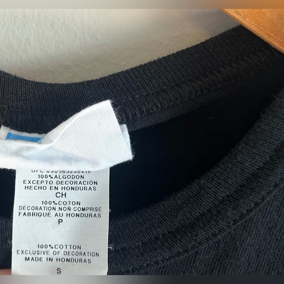 Champion Heritage Script Mens Black T-shirt - Size S Cotton EUC - Picture 7 of 7